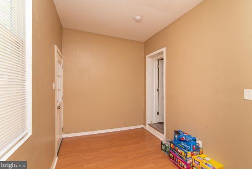 923 Atlantic Ave, Camden NJ  08104-1129 exterior