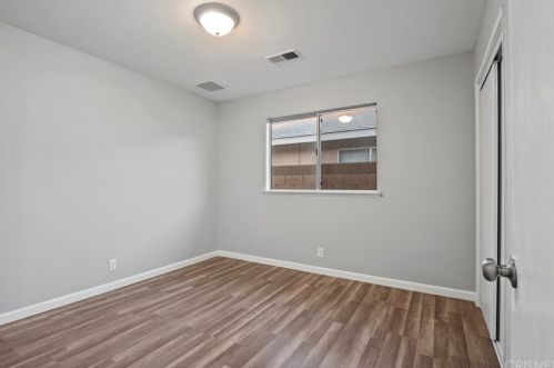 43816 Palm Vis Ave, Lancaster CA 93535-4422 exterior