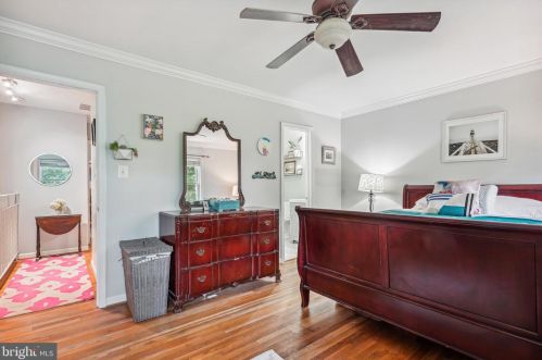 5269 Bradgen Ct, Springfield VA 22151-3524 exterior