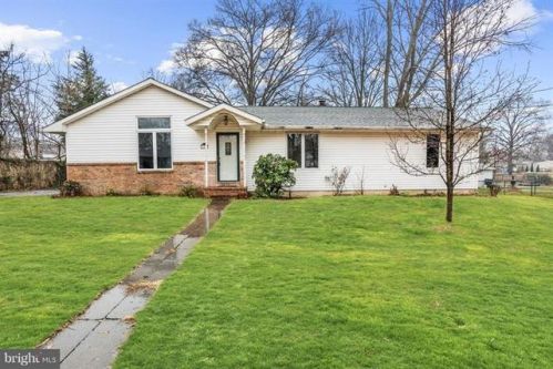 138 Ferndale Ave, West Deptford, NJ 08051-1579