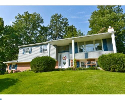 837 Hunters Run Rd, Pottstown, PA 19465-7367