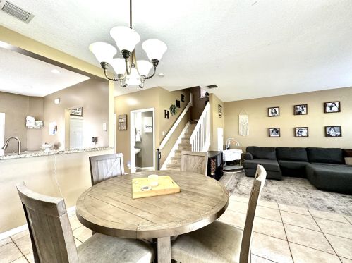 6432 Park Lk Cir, Boynton Beach FL  33437-3228 exterior