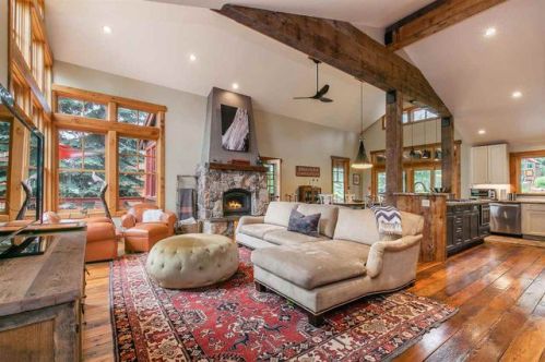 11750 Rhineland Ave, Truckee, CA 96161-7069