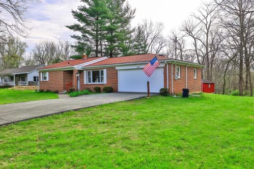 5594 Sugar Camp Rd, Milford, OH 45150-9635