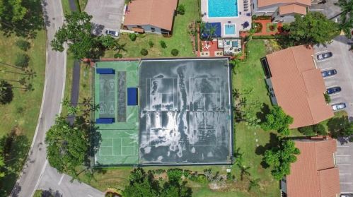 10081 Andrea Ln, Boynton Beach FL  33437-3494 exterior
