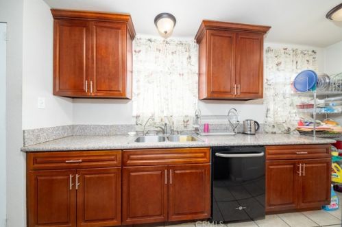 2271 Davidson Ave, San Bernardino, CA 92405-3005