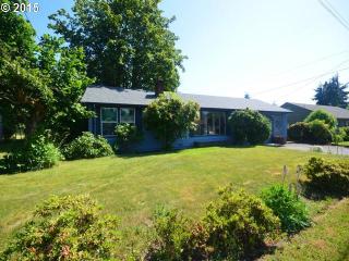 3280 17th Ave, Eugene, OR 97402-3166