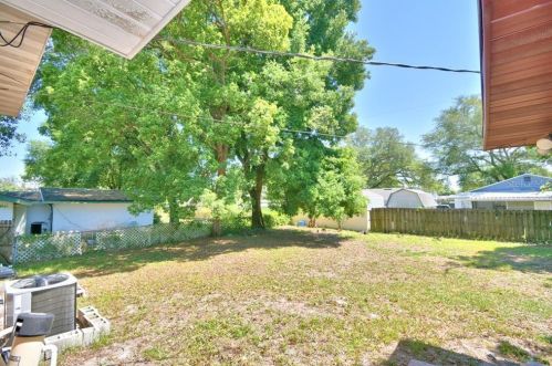 1221 Edgewater Dr, Lakeland FL  33805-4700 exterior