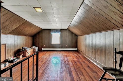 121 Charles Ave, Hanover PA 17331-3337 exterior