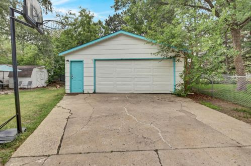 611 Summit Ave, Sauk Rapids, MN 56379-1335