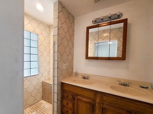 4641 Indian Riv Dr, Cocoa FL 32927-5912 exterior