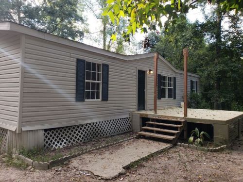 30371 Milton Rd, Walker, LA 70785-5717