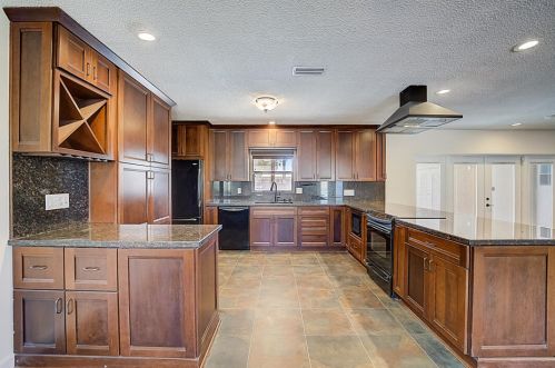 1711 50th Ave, Hollywood FL  33021-4011 exterior