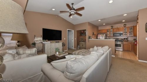 26 Windsor Dr, Lincoln Park, NJ 07035-1730