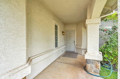 8702 White Peacock Way, Elk Grove CA  95624-3701 exterior