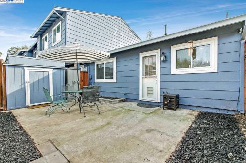 1953 Monterey Dr, Livermore CA  94551-7110 exterior