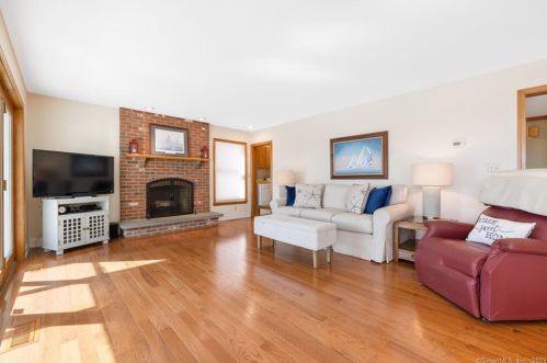 259 Housatonic Dr, Milford CT  06460-4935 exterior