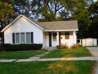 19 Broadway St, Edgerton, WI 53534-1801