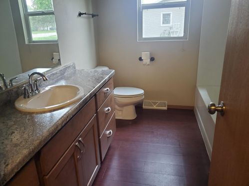 1751 Cormier Rd, Green Bay WI  54304-5460 exterior