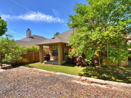 12816 Appaloosa Chase Dr, Austin TX  78732-1971 exterior