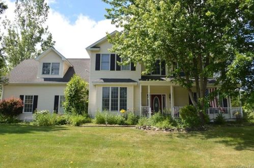 11 Richardson Ct, Montgomery, NY 12549-1981