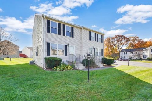 2 Holly Ln, Glastonbury, CT 06033-1293