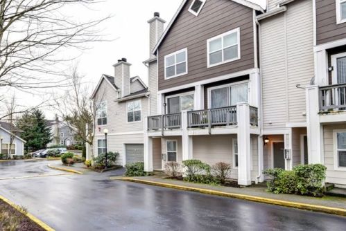3116 164th St, Lynnwood, WA 98087-3243