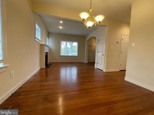 2101 Fall Hill Ave, Fredericksburg VA  22401-3428 exterior