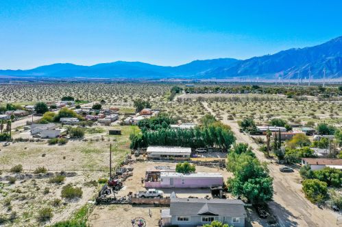 13604 Colony Rd, Desert Hot Springs CA  92240-4909 exterior