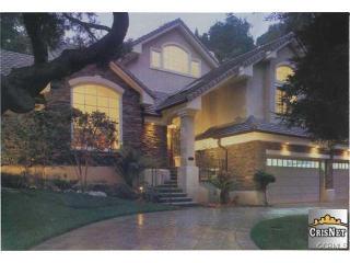3028 Chevy Chase Dr, Glendale, CA 91206-1904
