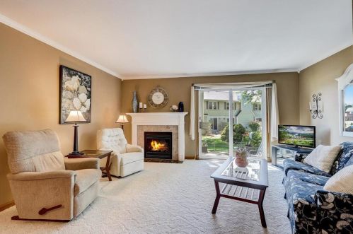 6280 College Ave, Greendale, WI 53129-2801