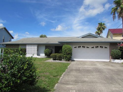 107 Carlyle Cir, Palm Harbor, FL 34683-1804