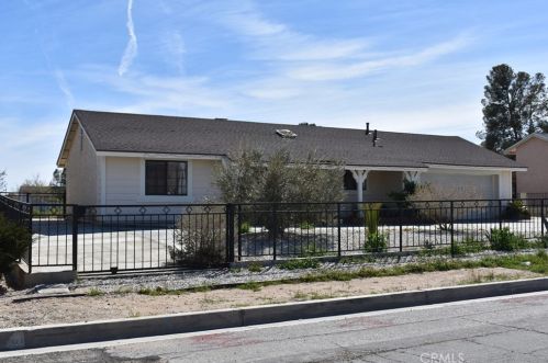 12943 Pacoima Rd, Victorville, CA 92392-6302