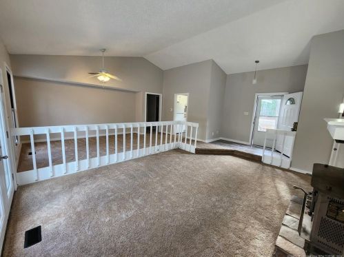 5932 Waters Edge Dr, Fayetteville, NC 28314-1067