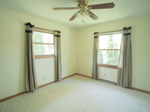 140 Congress Dr, West Bend WI  53095-9518 exterior