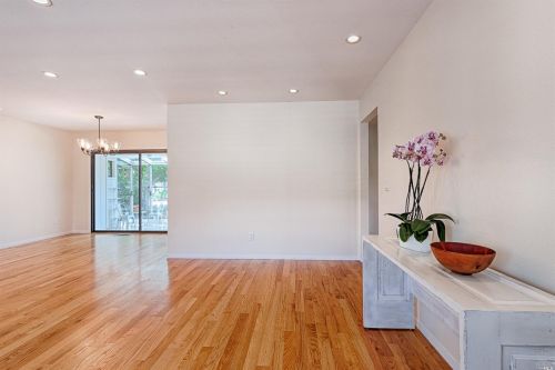 7605 Oak Leaf Dr, Santa Rosa, CA 95409-6211