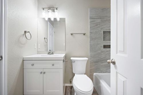 363 Fantail Loop, Austin TX 78734-4870 exterior