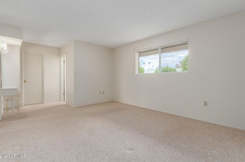 10522 Saratoga Cir, Sun City AZ 85351-2113 exterior