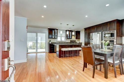 15 5th Ave, Manville NJ  08835-1321 exterior