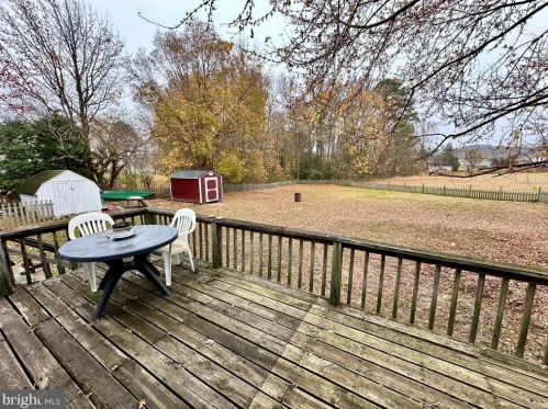 48 Essex Pl, Montross VA  22520-4028 exterior