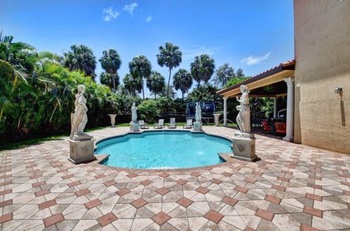 8285 Hawks Gully Ave, Delray Beach FL  33446-9674 exterior