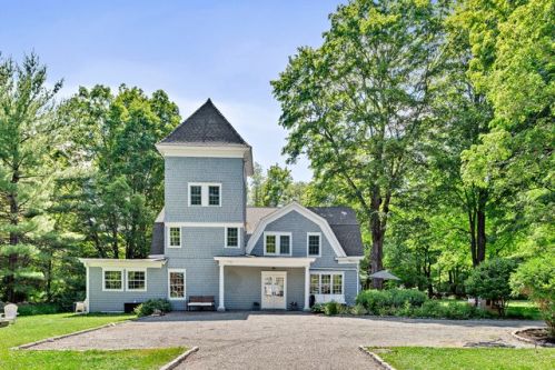 3 Stonewall Ct, Lewisboro, NY 10590-1906