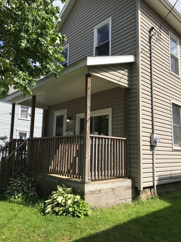 339 Pacific St, Franklin, PA 16323-2229