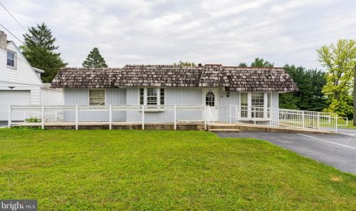 232 Reading Rd, Ephrata, PA 17522-1829