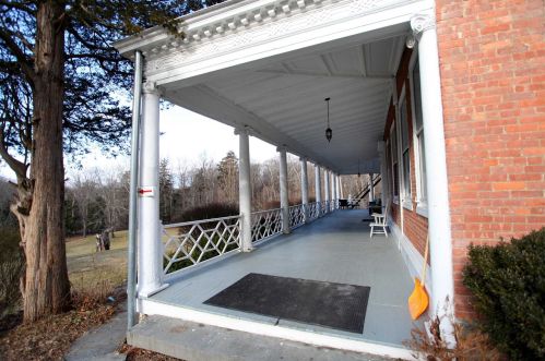 98 Miller Rd, Rhinebeck NY  12572-3558 exterior