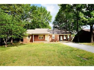 1428 Midlake Rd, Kannapolis, NC 28083-6552