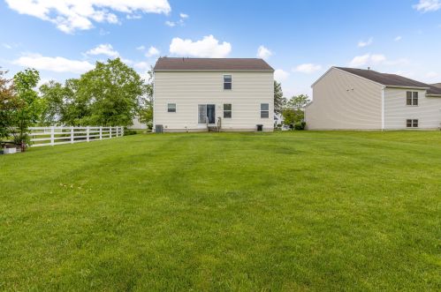 104 Glen Crossing Dr, Pataskala OH  43062-7090 exterior