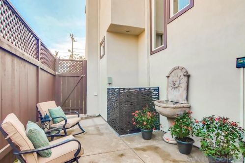 3160 Goldfinch St, San Diego CA 92103-2965 exterior