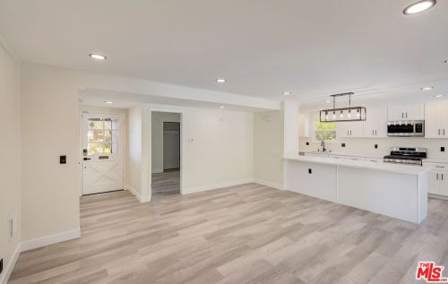 130 La Plaza Dr, La Habra CA  90631-4449 exterior