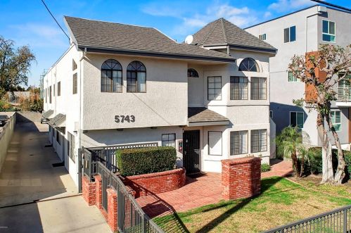 5743 Klump Ave, North Hollywood CA  91606-3619 exterior